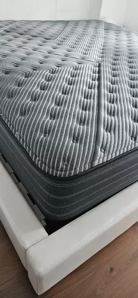 2023.06 BEAUTYREST King Mattress Bought