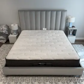700810290-1060 BEAUTYREST Simmons Brsc Bold King Mattress