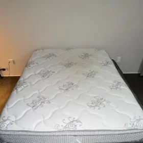 5803332 CORSICANA BEDDING Queen Pillow Top Innerspring Print