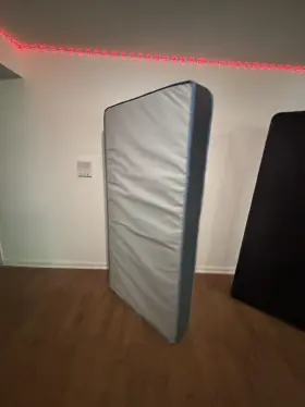 V000111311 MATRESS FIRM Twin Mattress #3