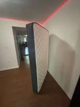 V000111311 MATRESS FIRM Twin Mattress