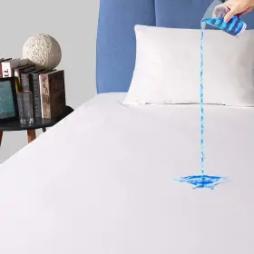 657008071824 SAFE AND SOUND Waterproof Mattress Protector